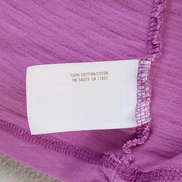 🆓 Old Navy Button-Front Cap Sleeve Tee - Picture 4 of 6